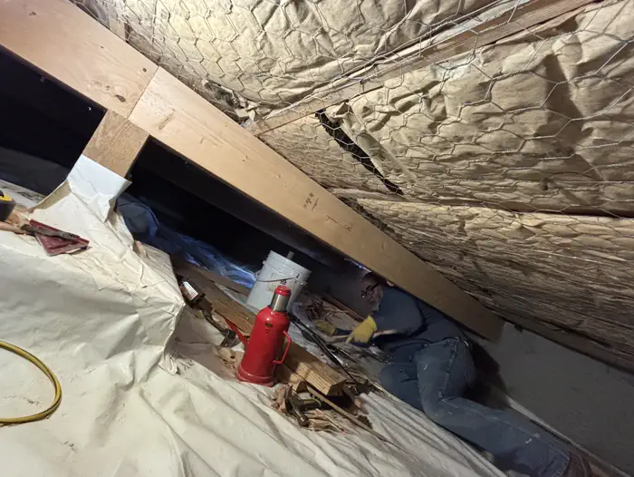 Structural support in a crawlspace