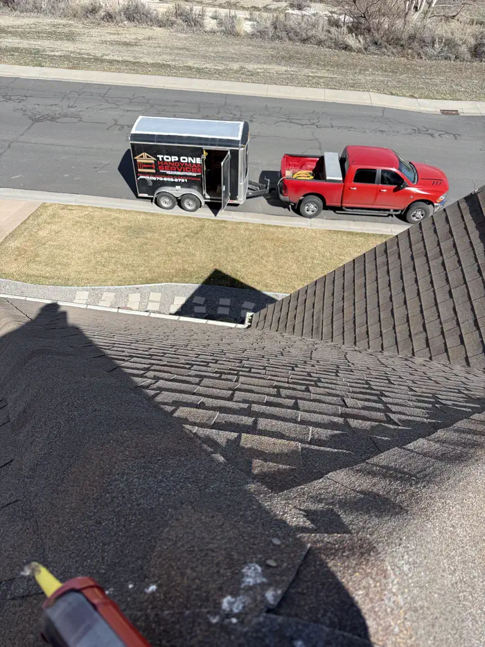 Truck and trailer, roofline view